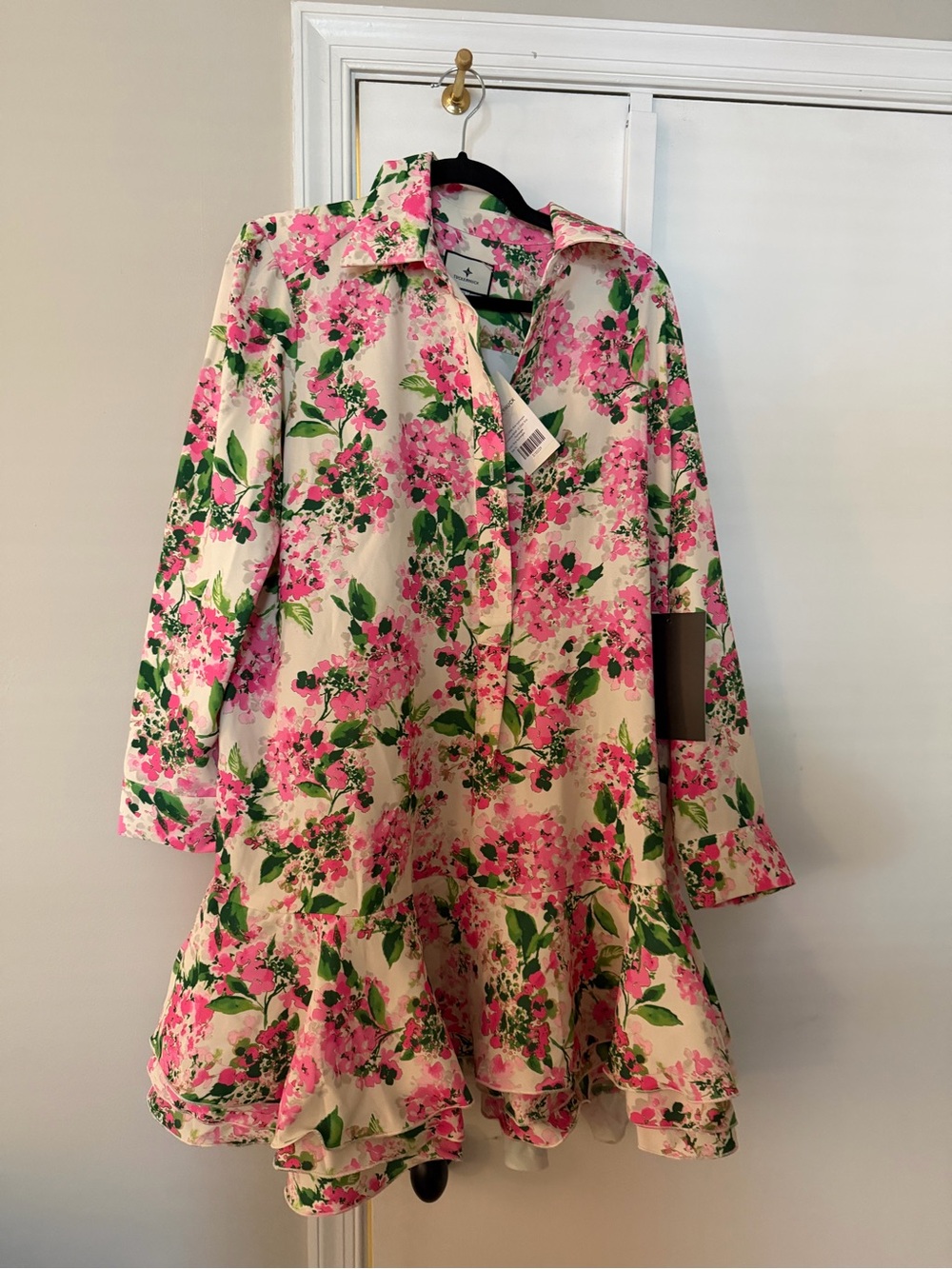 Tuckernuck Callahan dress hydrangea - Picture 2 of 4